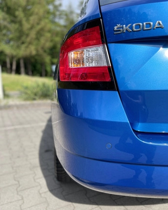 Skoda Fabia cena 37900 przebieg: 160000, rok produkcji 2017 z Olszyna małe 781